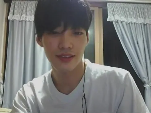 Cute asian guy wanking